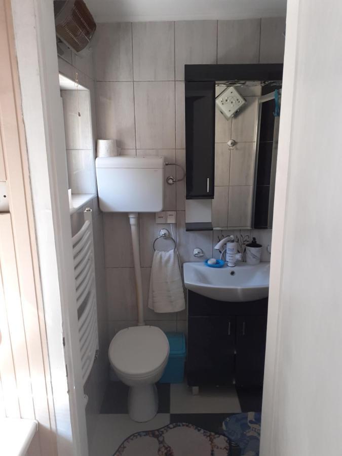 Mega Apartment Subotica Esterno foto